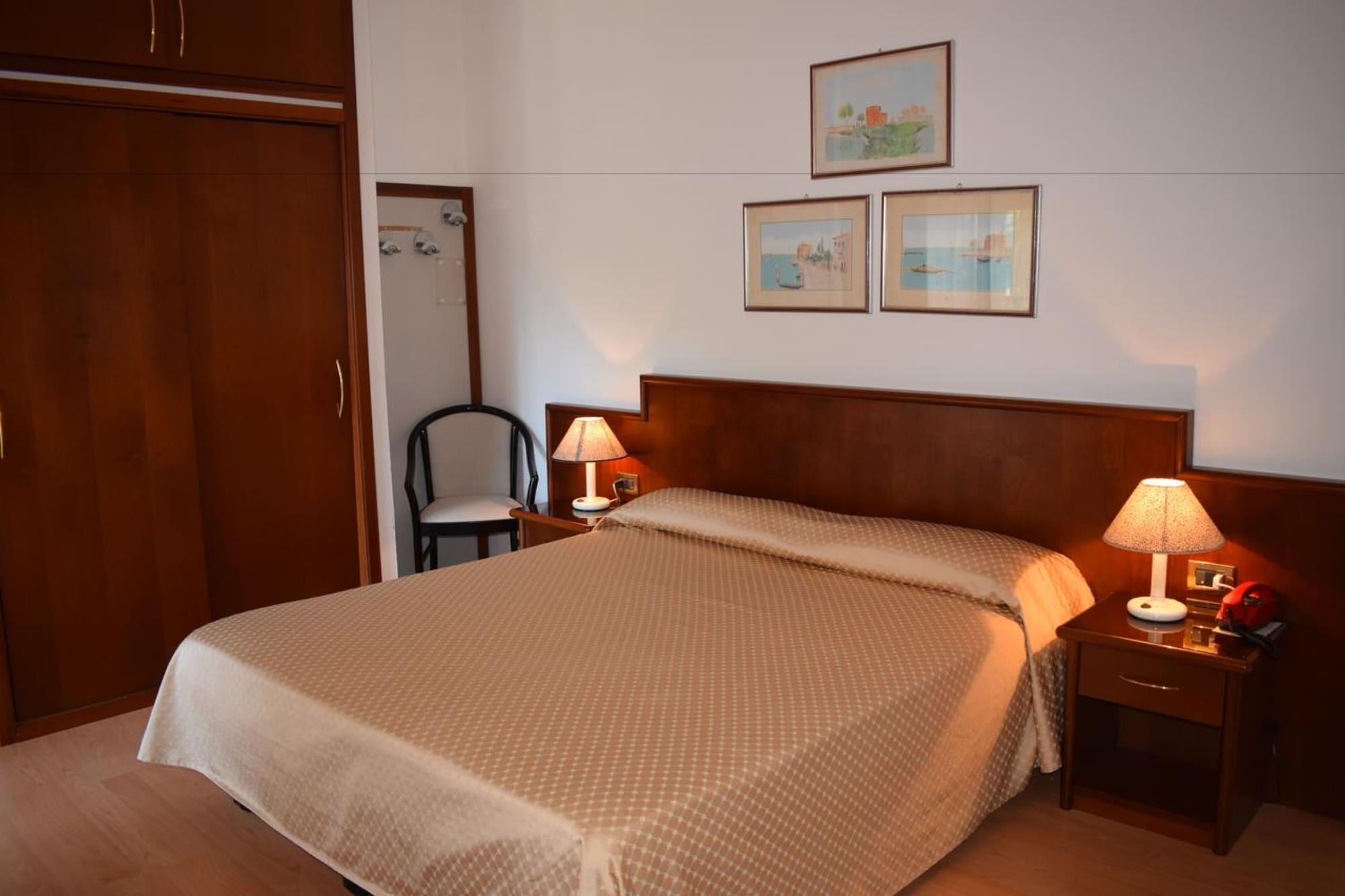 Hotel Beau Rivage Pineta Lido di Jesolo Exterior photo